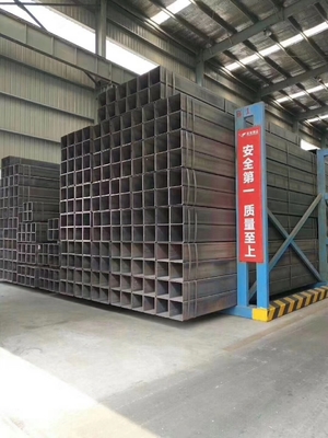 Hollow Section ERW Carbon Black Steel Pipe Metal Q235 Square Tube 6M - 12M Length